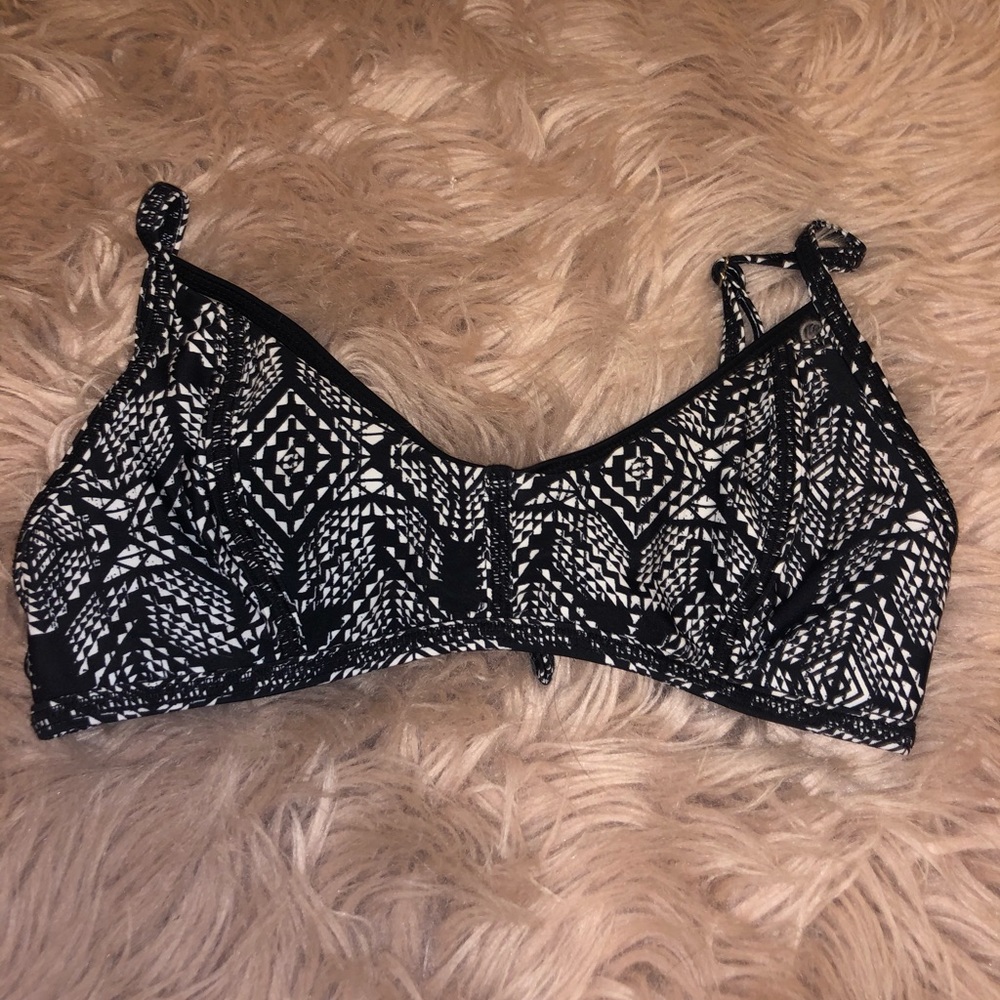 black and white bikini top